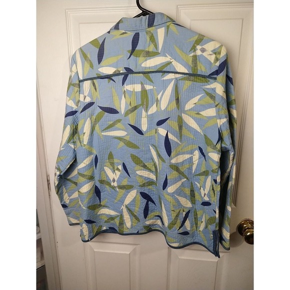 Alfred Dunner Lightweight Quilted Shacket Blue Green Leaf Print. Size 14P - Picture 12 of 12